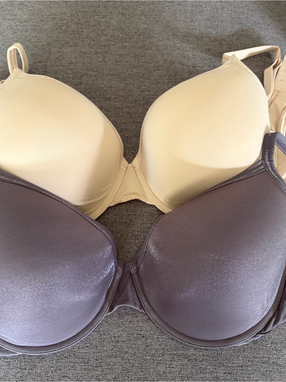 Victoria's Secret Two-Pack Smooth T-Shirt Bras in Cream and Grey